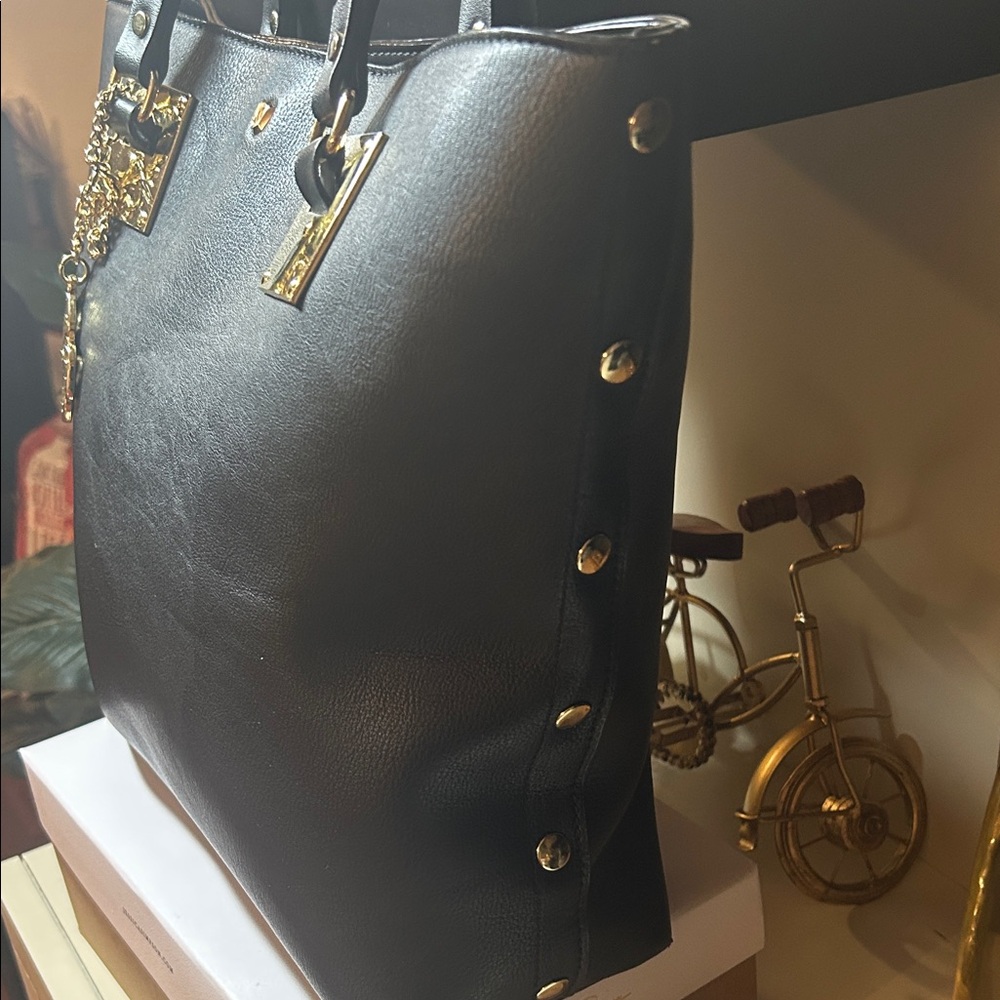 Black Gianni Bini Tote Bag with Gold Accents…just ask about it if u 😍it! - Picture 5 of 10